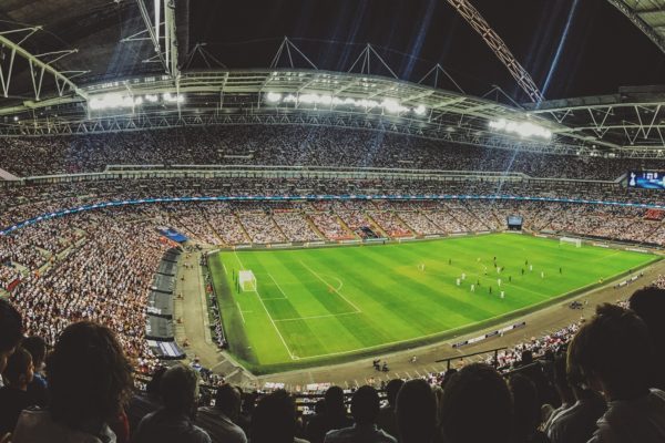 DAZN: all’esordio della serie A gli utenti segnalano ritardi di segnale e disservizi. Anche la Lega di Serie A chiede chiarimenti. La piattaforma garantisca la qualità del servizio.