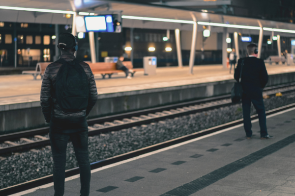 Via libera alla Carta dei Servizi 2021 di Trenitalia Tper  Nuovi diritti per gli utenti del trasporto ferroviario regionale
